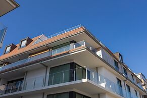 Spacious Apartment With 3bedrooms Close to the sea