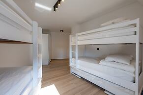 Spacious Apartment With 3bedrooms Close to the sea