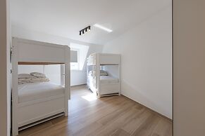 Spacious Apartment With 3bedrooms Close to the sea