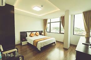 Halong Mackeno Hotel