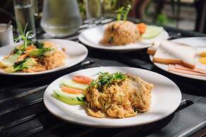 Central Hotel Vang Vieng