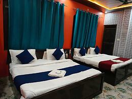 Hotel Arya Kulam Palace