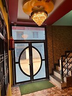 Hotel Arya Kulam Palace