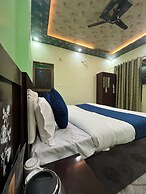 Hotel Arya Kulam Palace