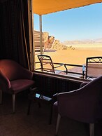 Rum moonlight luxury camp