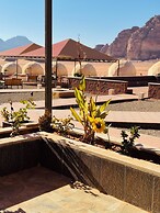 Rum moonlight luxury camp