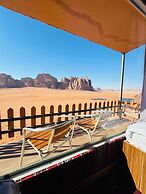 Rum moonlight luxury camp