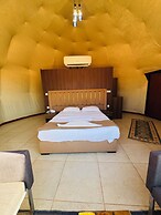 Rum moonlight luxury camp