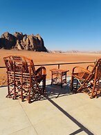 Rum moonlight luxury camp