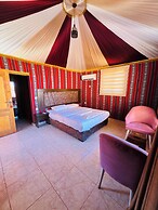 Rum moonlight luxury camp