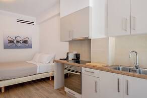 Apeiron Blue Perissa Apartments