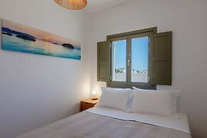 Apeiron Blue Perissa Apartments