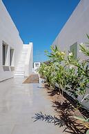 Apeiron Perissa by Apeiron Hotels