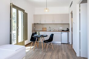 Apeiron Blue Perissa Apartments