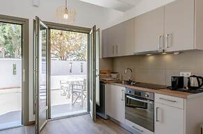 Apeiron Blue Perissa Apartments