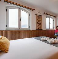 Olis House in Angra do Hero smo