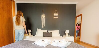 Olis House in Angra do Hero smo