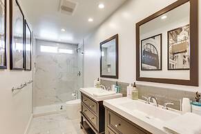 Mtn Views & Outdoor Oasis: Palm Springs Getaway