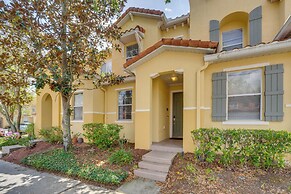 2 Mi to Disney World: Townhome w/ Patio!