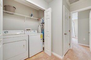 2 Mi to Disney World: Townhome w/ Patio!