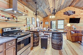 Couple's Retreat: Mtn-view Cabin in Blue Ridge!