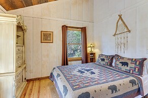 Couple's Retreat: Mtn-view Cabin in Blue Ridge!