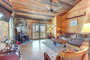 Couple's Retreat: Mtn-view Cabin in Blue Ridge!