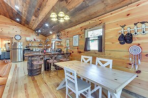Couple's Retreat: Mtn-view Cabin in Blue Ridge!