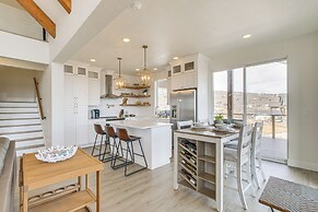 5 Mi to Bear Lake State Park: Home w/ Deck