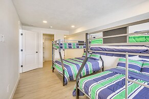 5 Mi to Bear Lake State Park: Home w/ Deck