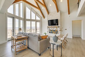 5 Mi to Bear Lake State Park: Home w/ Deck