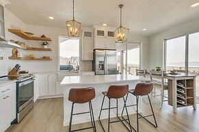 5 Mi to Bear Lake State Park: Home w/ Deck