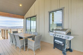 5 Mi to Bear Lake State Park: Home w/ Deck