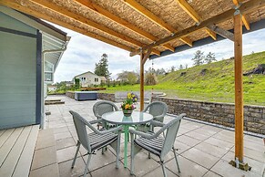 3 Mi to Beach: Oregon North Coast Retreat