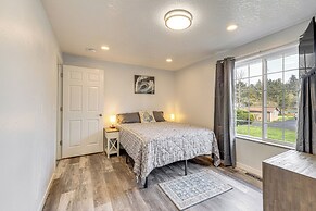 3 Mi to Beach: Oregon North Coast Retreat