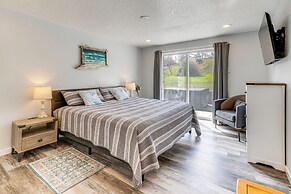 3 Mi to Beach: Oregon North Coast Retreat