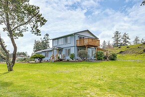 3 Mi to Beach: Oregon North Coast Retreat
