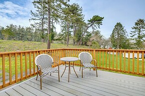 3 Mi to Beach: Oregon North Coast Retreat