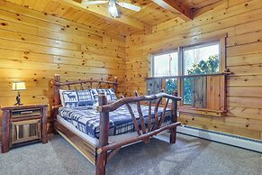 1 Mi to Lake Henry: Peaceful Poconos Cabin!