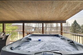 1 Mi to Lake Henry: Peaceful Poconos Cabin!