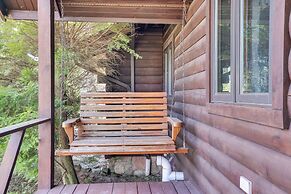 1 Mi to Lake Henry: Peaceful Poconos Cabin!