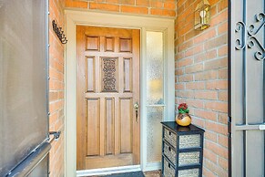 Close to Golf: Mtn-view Townhome in Green Valley