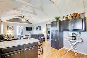 Pet-friendly Home w/ Porch Near Chickasha!