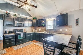 Pet-friendly Home w/ Porch Near Chickasha!