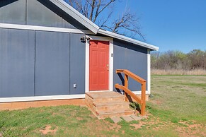 Pet-friendly Home w/ Porch Near Chickasha!