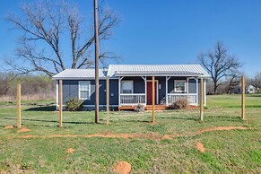 Pet-friendly Home w/ Porch Near Chickasha!