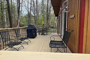 Community Perks: Updated Albrightsville Retreat!