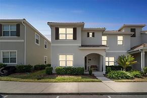 Vibrant 5Bd w Private Pool Waterpark at Storey Lake 4811m