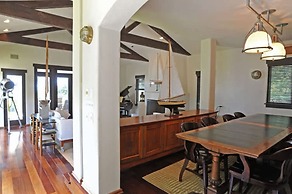 Bluffside Cove by Rove Beachfront w Pool Sauna