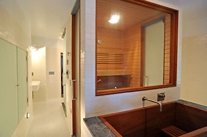 Bluffside Cove by Rove Beachfront w Pool Sauna